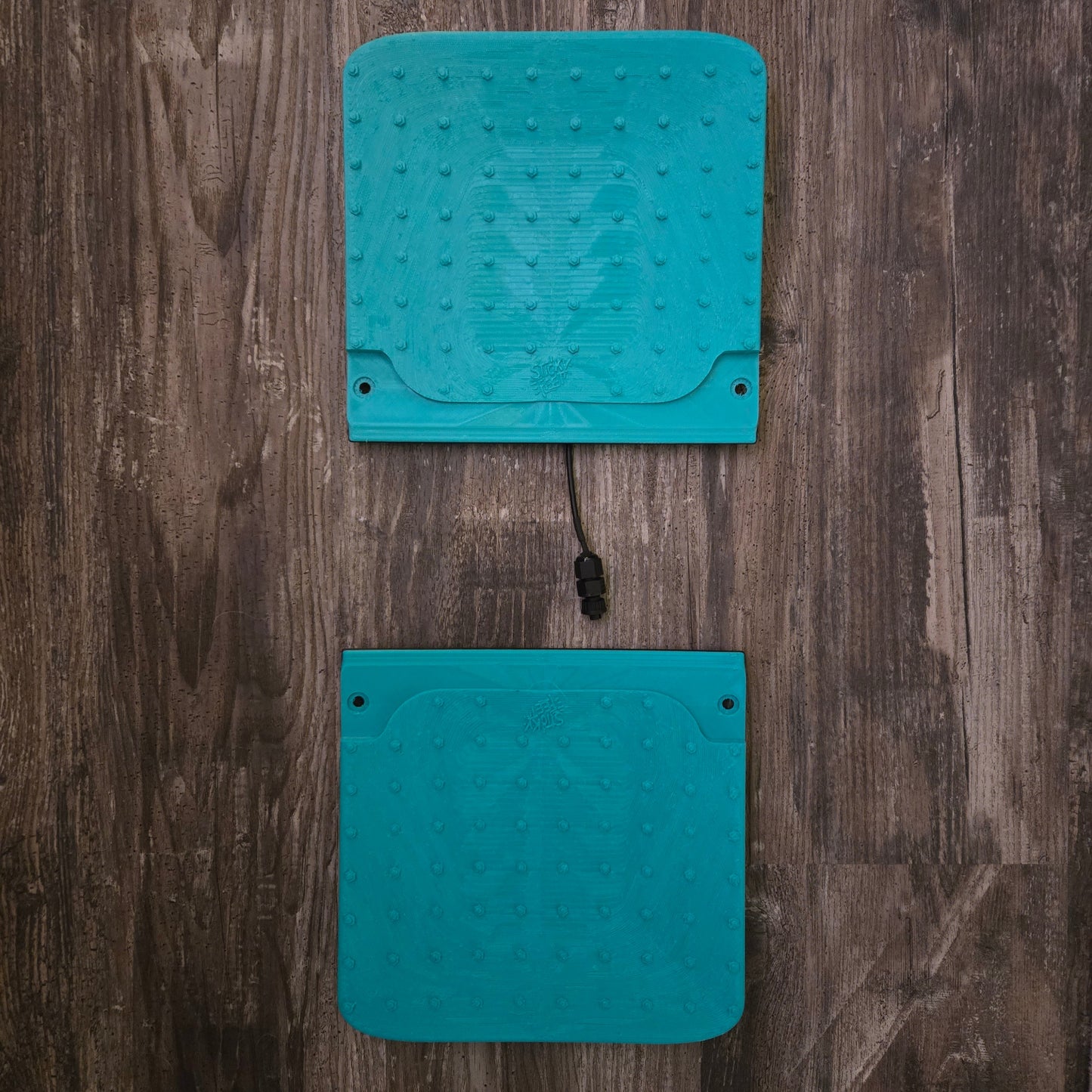 EvoPad™ Front & Back bundle w/ integrated studded grip